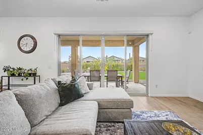 10869 N Stonebridge Drive, Oro Valley, AZ 85742 - Photo 9