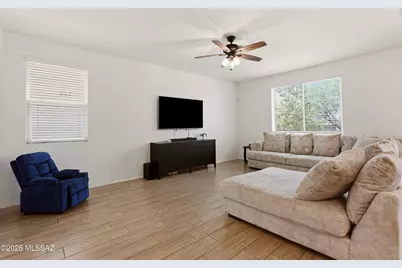 12081 N Sutter Drive, Marana, AZ 85653 - Photo 11
