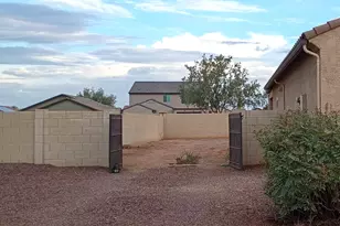 21387 E Homestead Dr, Red Rock, AZ 85145 - Photo 3