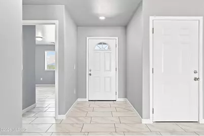 142 S Montgomery Avenue, Corona de Tucson, AZ 85641 - Photo 5