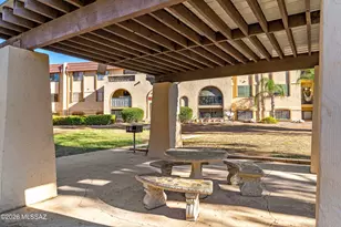 6331 N Barcelona Ct, Tucson, AZ 85704 - Photo 29