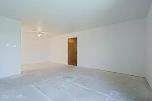 6331 N Barcelona Ct, Tucson, AZ 85704 - Photo 9
