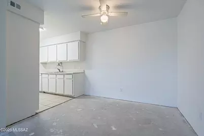 6331 N Barcelona Court #924, Tucson, AZ 85704 - Photo 9