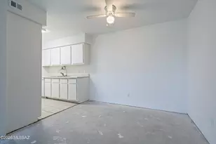 6331 N Barcelona Ct, Tucson, AZ 85704 - Photo 9