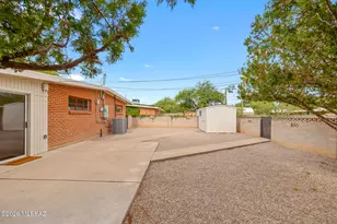 4402 E Blacklidge Dr, Tucson, AZ 85712 - Photo 45