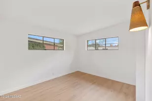 4402 E Blacklidge Dr, Tucson, AZ 85712 - Photo 29