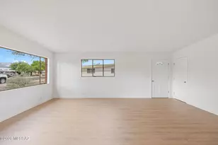 4402 E Blacklidge Dr, Tucson, AZ 85712 - Photo 33