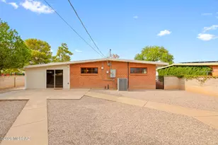 4402 E Blacklidge Dr, Tucson, AZ 85712 - Photo 43