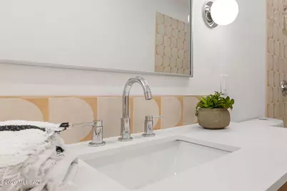 4402 E Blacklidge Drive, Tucson, AZ 85712 - Photo 27