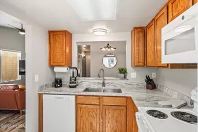 2485 N Palo Hacha Drive, Tucson, AZ 85745 - Photo 17
