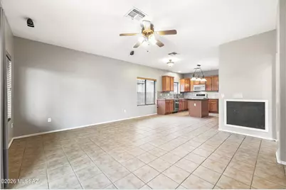 11862 W Fontenelle Drive, Marana, AZ 85653 - Photo 15