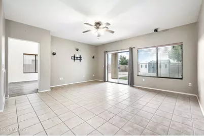 11862 W Fontenelle Drive, Marana, AZ 85653 - Photo 17
