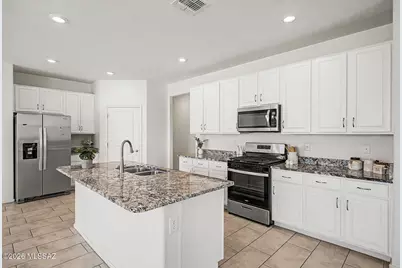 8686 N Calle La Canoa, Tucson, AZ 85742 - Photo 9