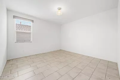 8686 N Calle La Canoa, Tucson, AZ 85742 - Photo 13
