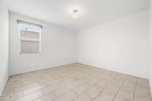 8686 N Calle La Canoa, Tucson, AZ 85742 - Photo 13