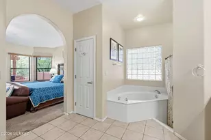 1965 W Misterbee Dr, Oro Valley, AZ 85737 - Photo 17