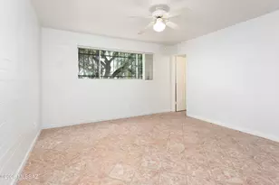 8542 E 23rd St, Tucson, AZ 85710 - Photo 9