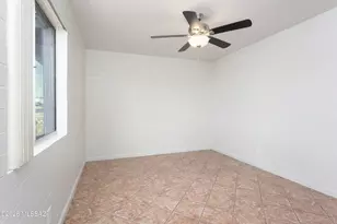 8542 E 23rd St, Tucson, AZ 85710 - Photo 13