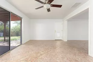 8542 E 23rd St, Tucson, AZ 85710 - Photo 25