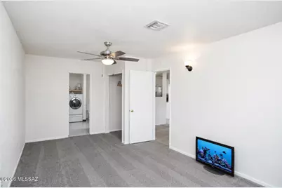 2102 S Rosemont Avenue, Tucson, AZ 85711 - Photo 9