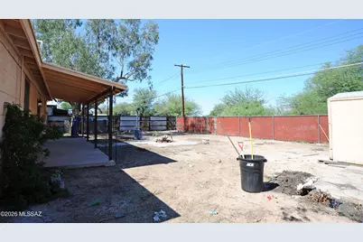 2102 S Rosemont Avenue, Tucson, AZ 85711 - Photo 29