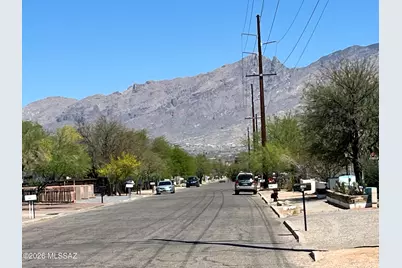 2426 N Orchard Avenue #B, Tucson, AZ 85712 - Photo 1