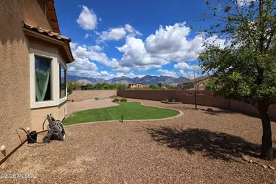 1065 W Garden Grove Drive, Tucson, AZ 85755 - Photo 9