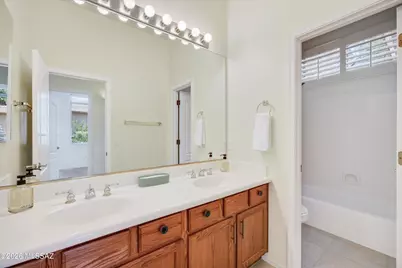 11546 N Mountain Breeze Drive, Oro Valley, AZ 85737 - Photo 23