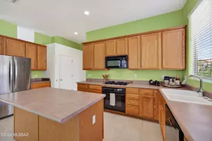 11546 N Mountain Breeze Dr, Oro Valley, AZ 85737 - Photo 9