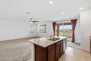 12512 N Rihl Dr, Marana, AZ 85653 - Photo 9