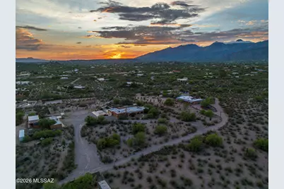 10565 E Fort Lowell Road, Tucson, AZ 85749 - Photo 29