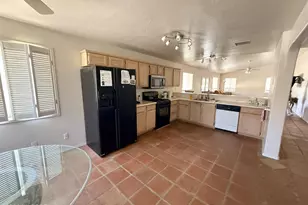 643 S Mesquite St, Benson, AZ 85602 - Photo 3