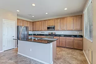 11410 E Desert Raptor Loop, Tucson, AZ 85747 - Photo 21