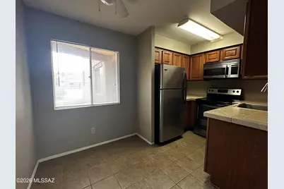 1810 E Blacklidge Drive #308, Tucson, AZ 85719 - Photo 15