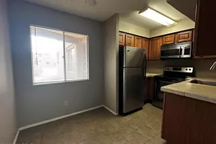 1810 E Blacklidge Dr, Tucson, AZ 85719 - Photo 15