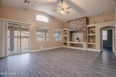 5533 W Carriage Drive, Tucson, AZ 85742 - Photo 9