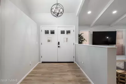 7306 E Cascada Circle, Tucson, AZ 85715 - Photo 11