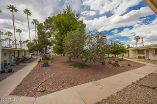 390 N Silverbell Rd, Tucson, AZ 85745 - Photo 3