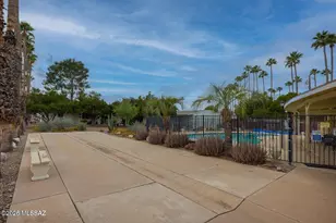 390 N Silverbell Rd, Tucson, AZ 85745 - Photo 17