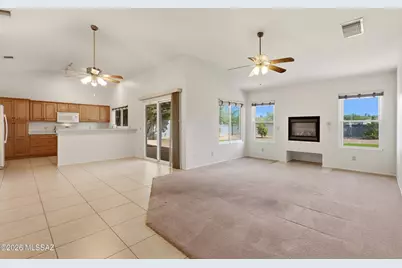1484 W Oak Shadows Drive, Tucson, AZ 85737 - Photo 9