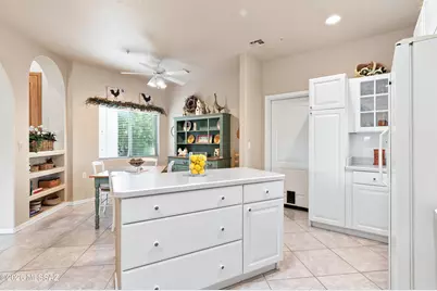 601 W Links Lane, Green Valley, AZ 85614 - Photo 11