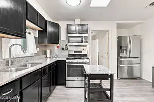 102 E Aviation Dr, Tucson, AZ 85714 - Photo 19