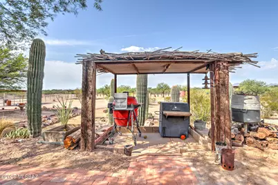 17201 W Silverbell Road, Marana, AZ 85653 - Photo 9