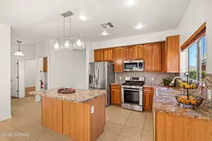 1981 S Aliso Spring Ln, Tucson, AZ 85748 - Photo 9