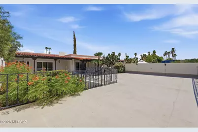 5822 N Camino Esplendora, Tucson, AZ 85718 - Photo 33