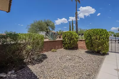 261 W Placita De Los Anillos, Green Valley, AZ 85614 - Photo 5