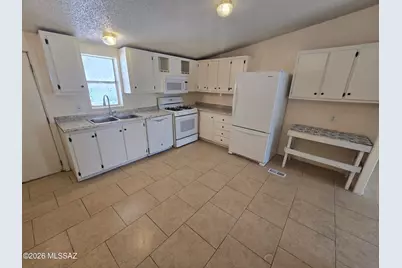 1468 S Calle Anasazi, Tucson, AZ 85735 - Photo 11