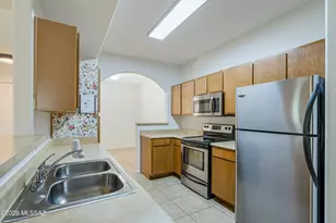 2550 E River Rd, Tucson, AZ 85718 - Photo 15