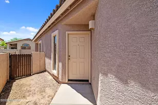384 E Camino Del Pinsapo, Sahuarita, AZ 85629 - Photo 5