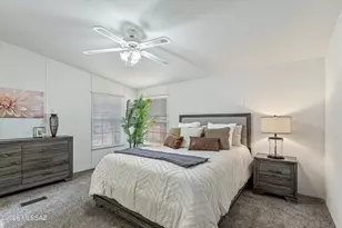 5705 E Farmridge Dr, Tucson, AZ 85756 - Photo 23
